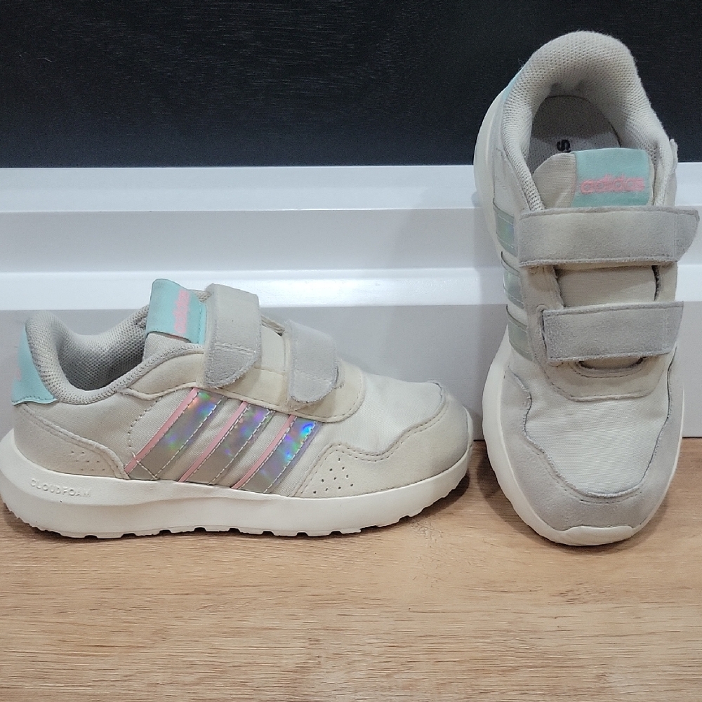 Adidas Kids RUN 60s Sneakers - Cream and Gray with Iridescent Stripes Size 11